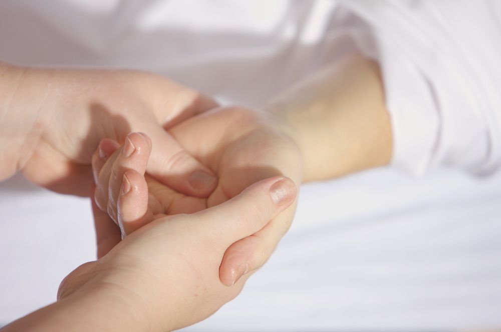yoga wrist pain doctor