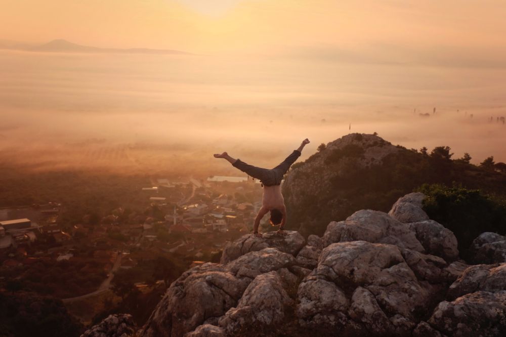 Power Yoga Benefits Weight Loss handstand