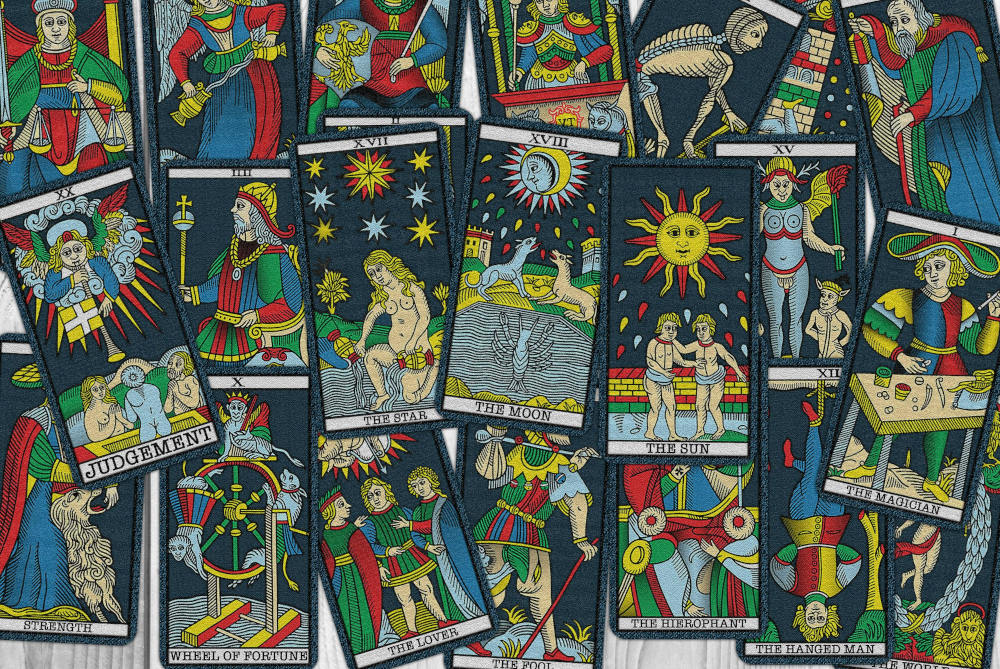 37 Best Tarot Questions for Powerful Guidance and Insight