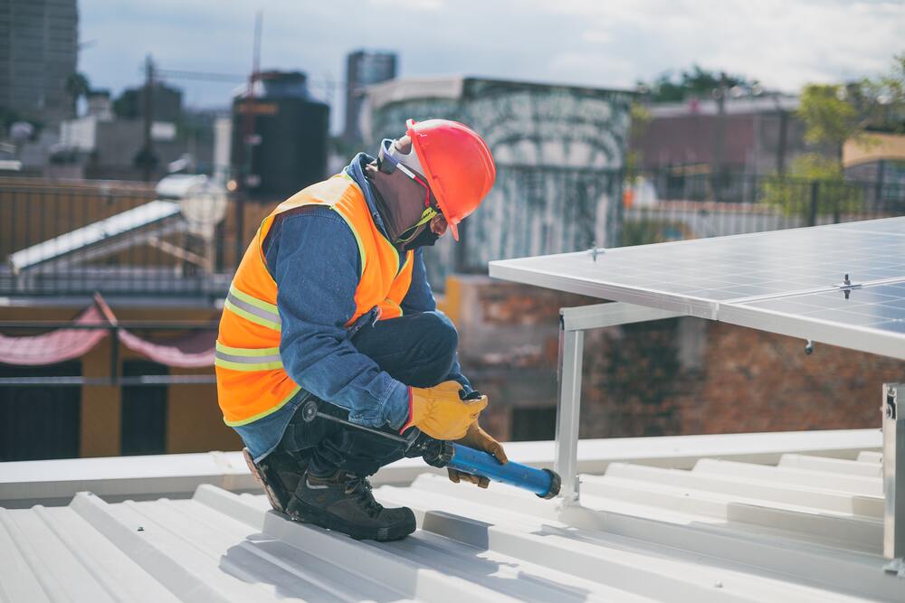 outfits that electricians wear
