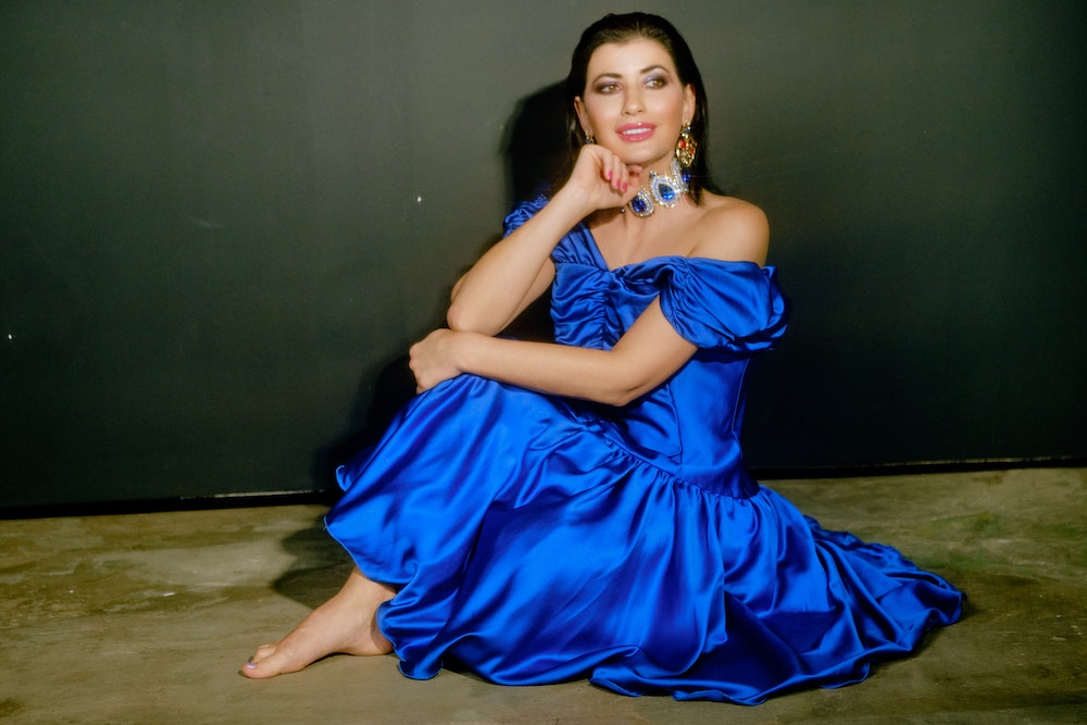 15 Fantastic Outfits With A Satin Dress to Impress Panaprium 15 Fantastic Outfits With A Satin Dress to Impress Panaprium