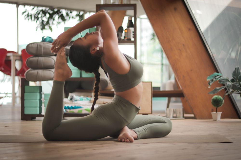 yoga workout pigeon pose