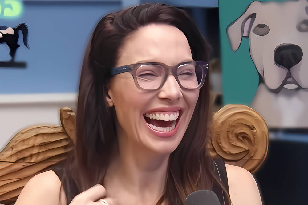 Whitney Cummings’ Anti-Woke Roasts Are Breaking the Internet