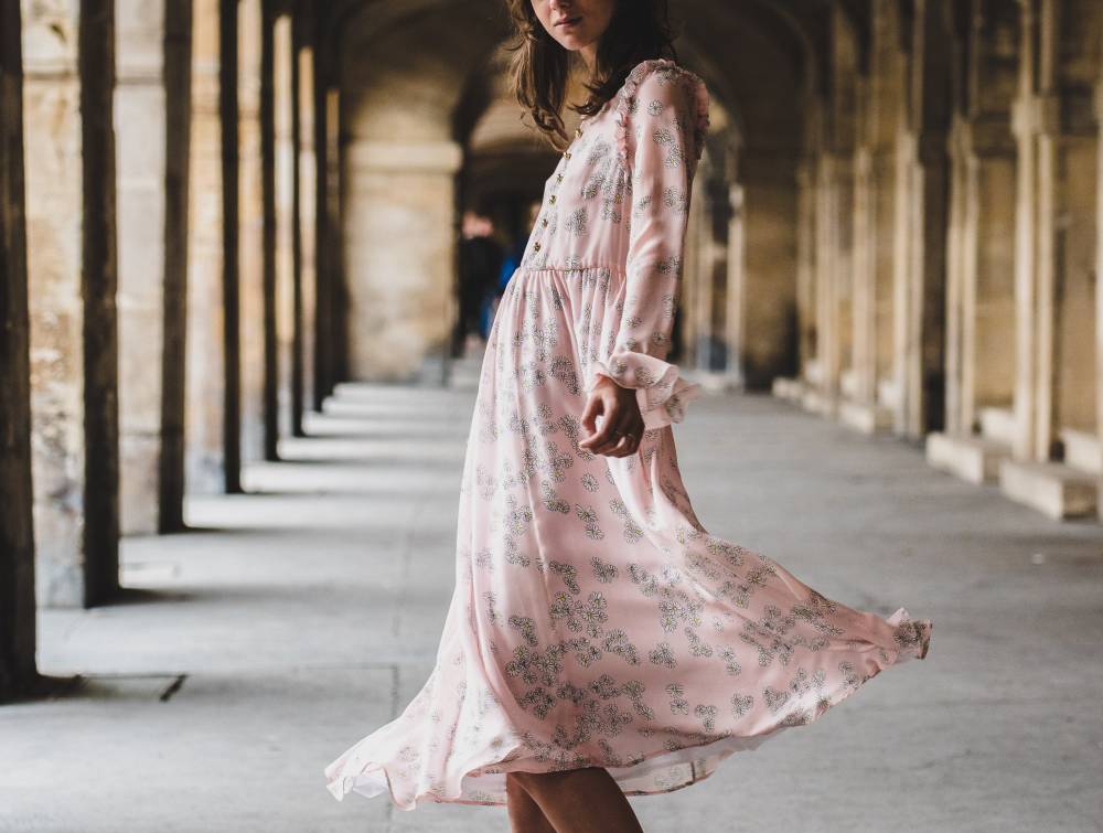 pink dress