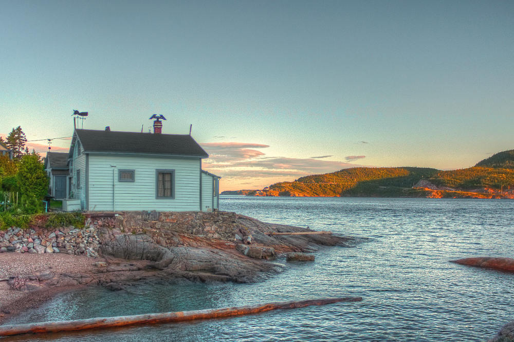 best places live off grid