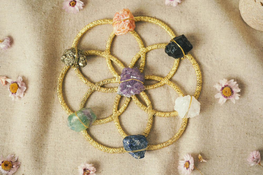La signification spirituelle des couleurs dans les cristaux et les tal — free download