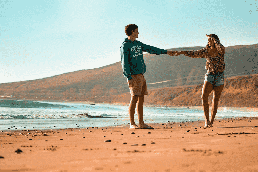 cute beach date outfit ideas