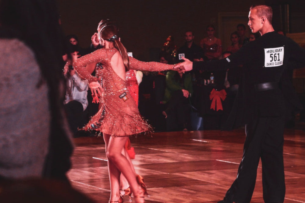 what mambo dancers wear