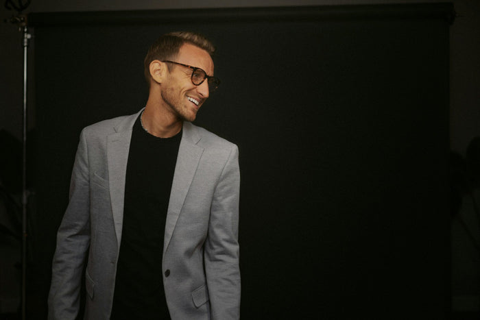 How To Choose A Shirt Color For A Grey Suit - 15 Top Picks | Panaprium