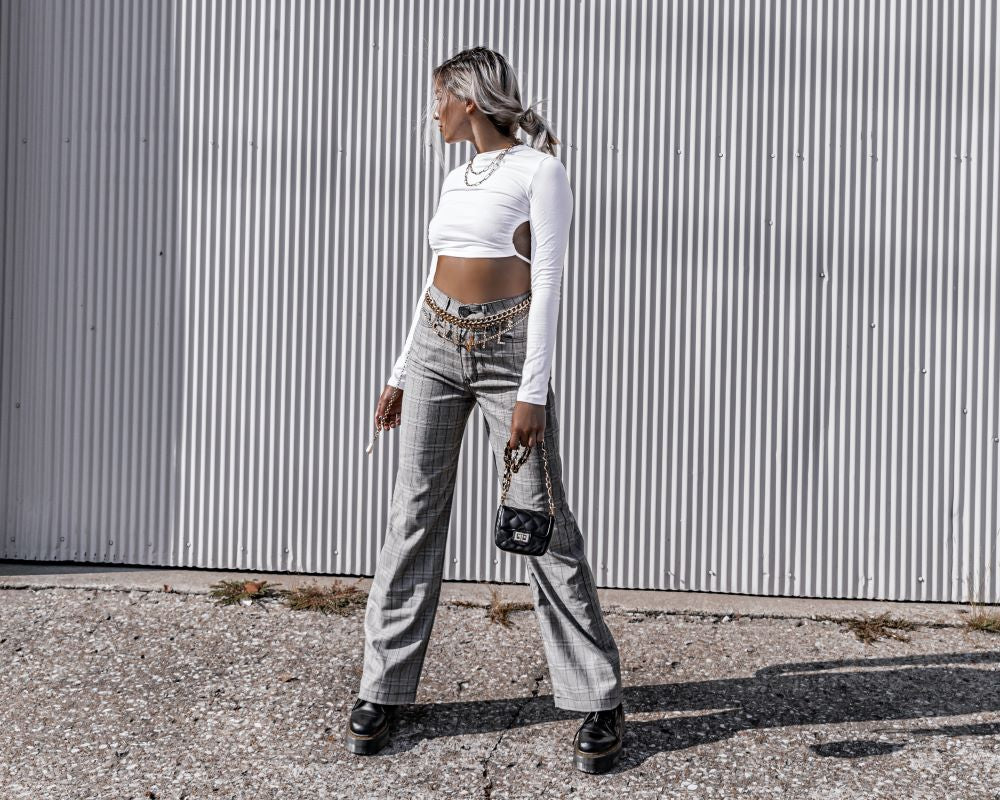 grey pants outfits