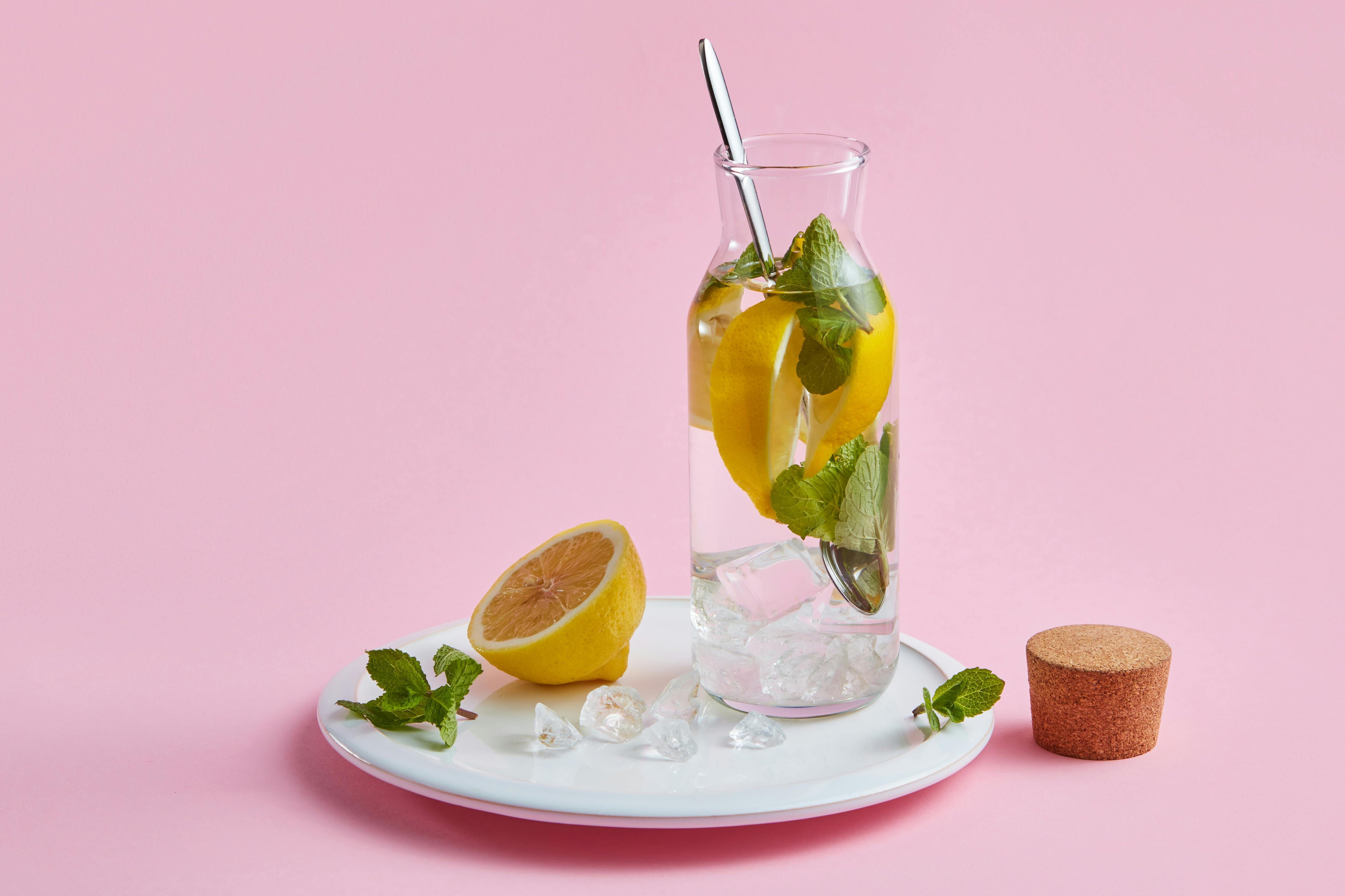 How to Take Lemon Water for Fertility & Reproductive Health