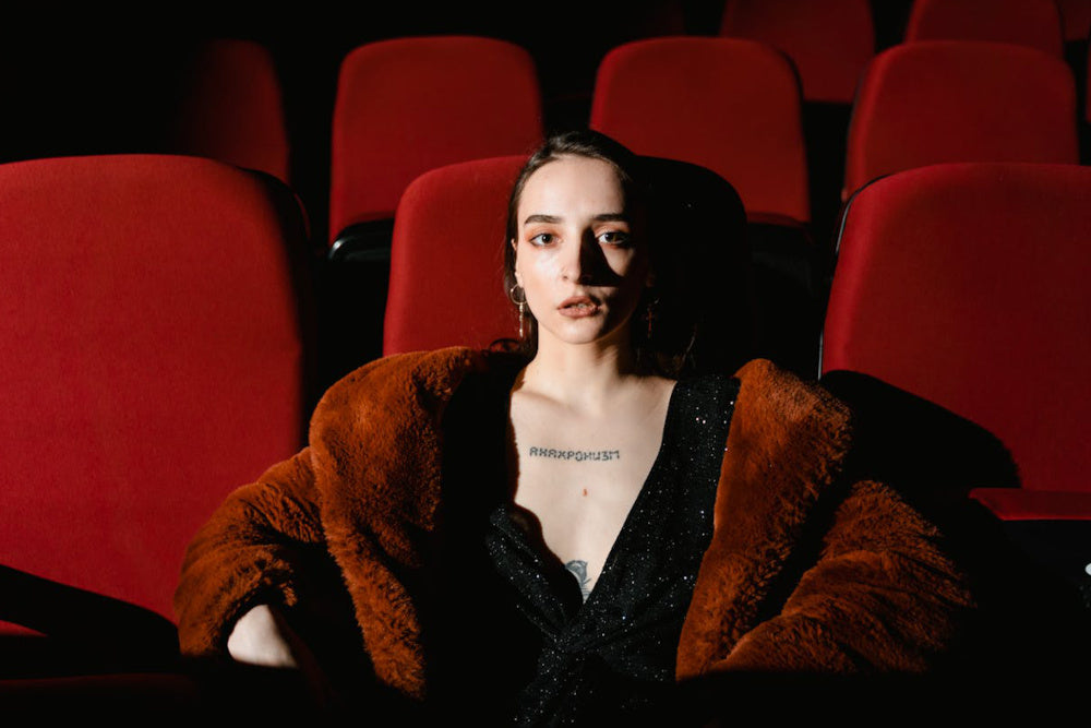 stunning outfits mamma mia show