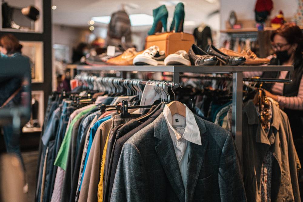 50+ Best Online Thrift Stores For Affordable Vintage Fashion – Panaprium