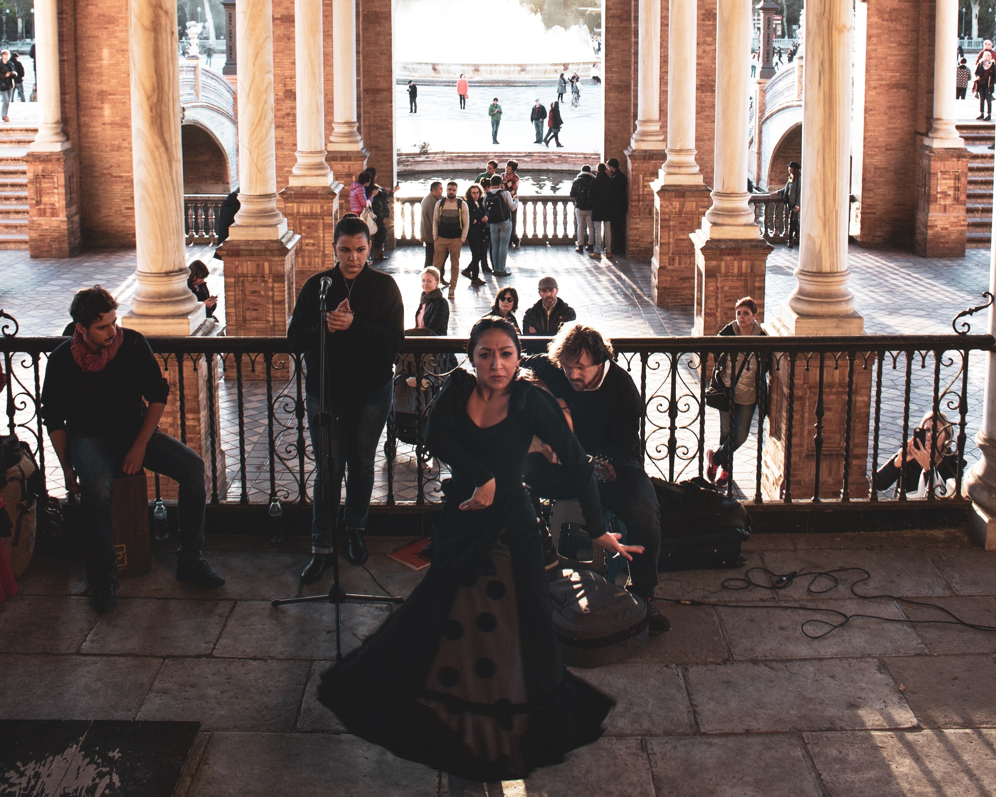 15 Ultimate Outfit Ideas For a Flamenco Show