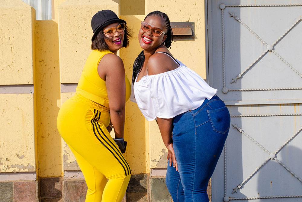 Popular Clothing Brands Teenagers