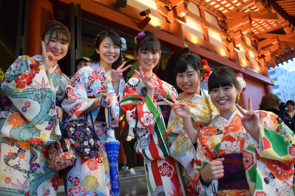Japanese themed party outfits 
