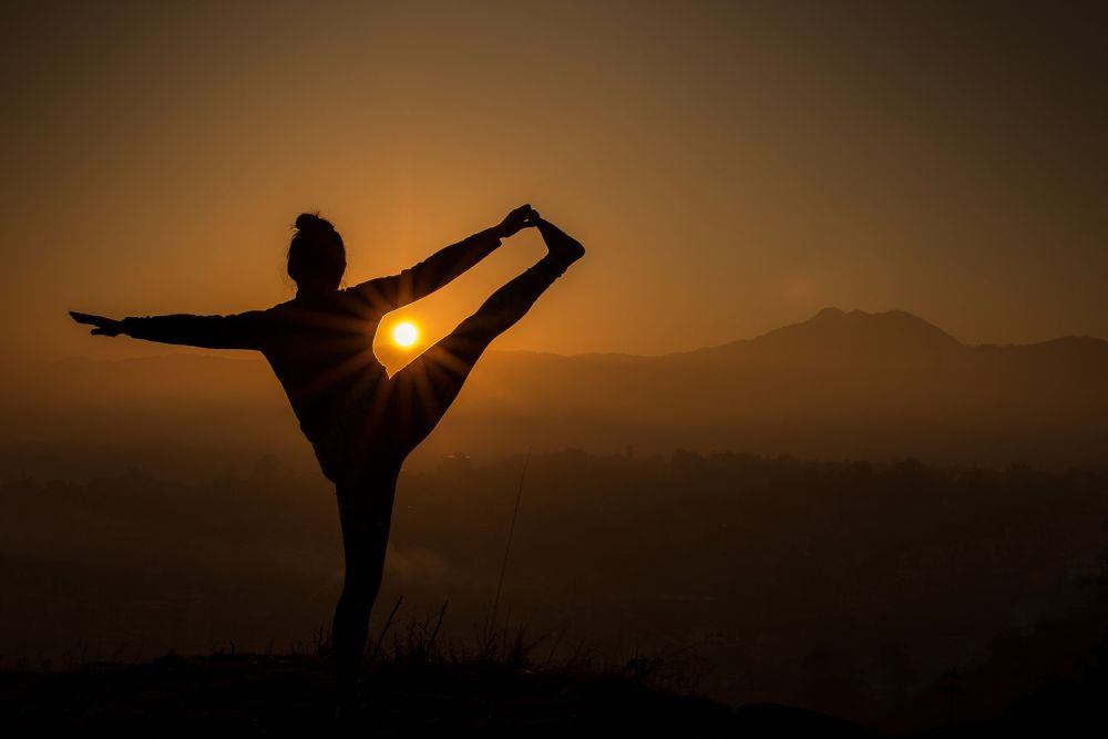 sunset yoga sun salutation benefits