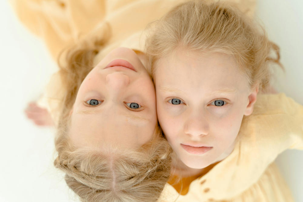 Born a Twin? The Spiritual Meaning & Mirror Soul Energy You Share