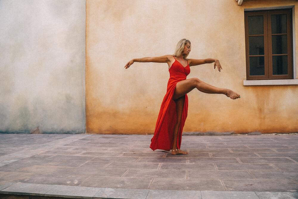 Over Dramatic Rumba Rumba Dance