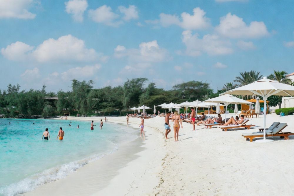 where swimwear is allowed in Qatar