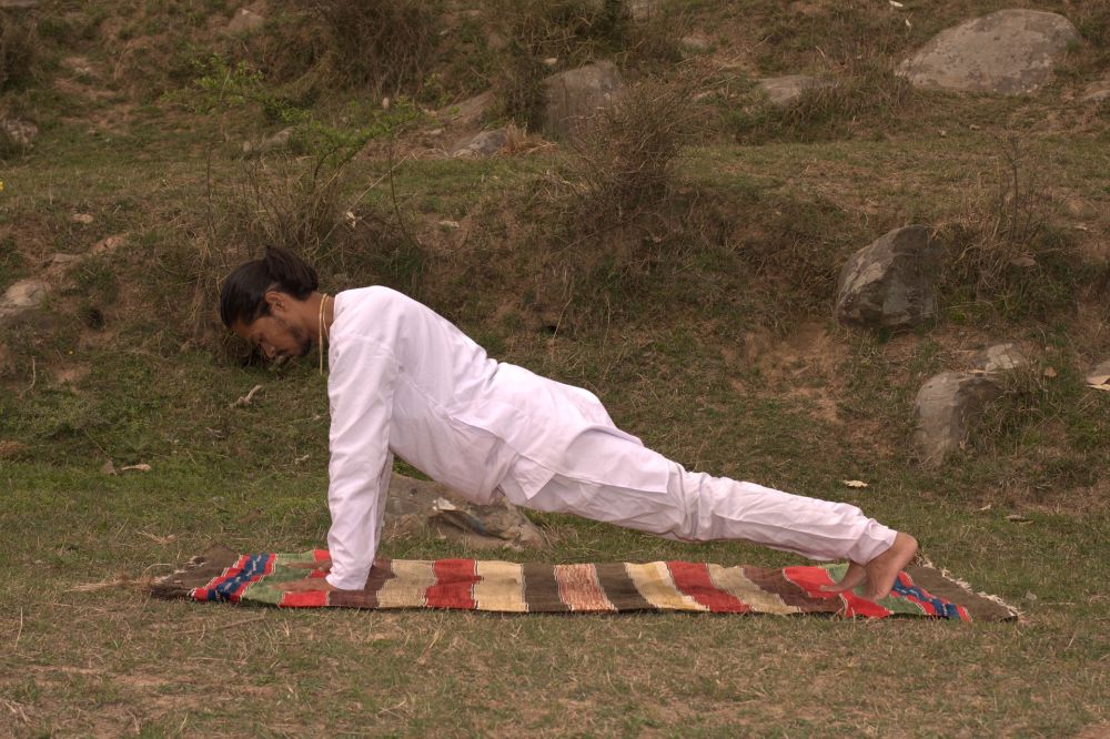 yoga plank pose